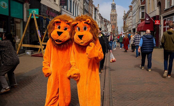 In beeld: Koningsdag in Kampen en IJsselmuiden