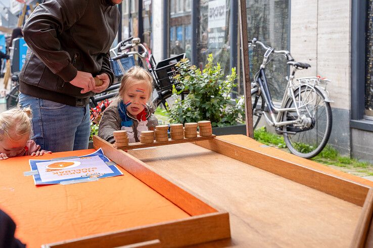 In beeld: Koningsdag in Kampen en IJsselmuiden