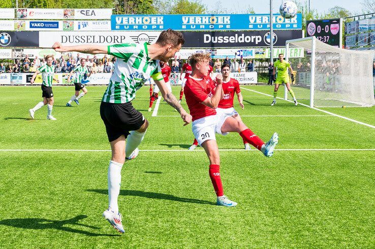 In beeld: SC Genemuiden en Excelsior ’31 houden elkaar in evenwicht in matige wedstrijd