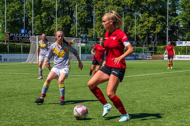 In beeld: Be Quick ’28 Vrouwen sluit sterk seizoen af met zege op kampioen