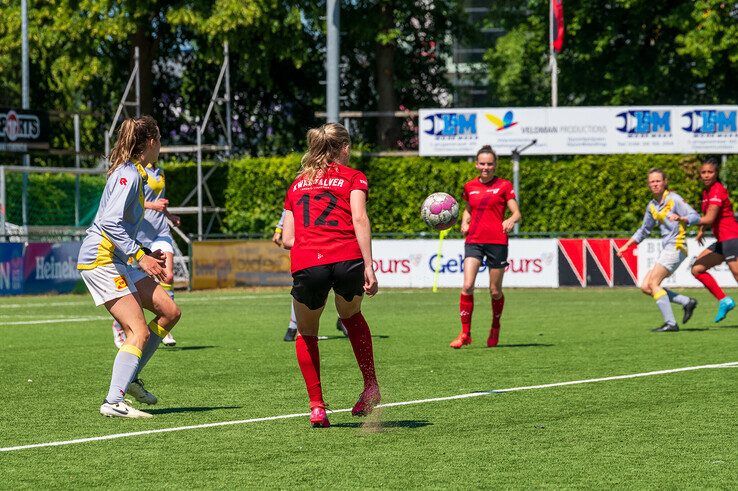 In beeld: Be Quick ’28 Vrouwen sluit sterk seizoen af met zege op kampioen