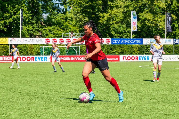 In beeld: Be Quick ’28 Vrouwen sluit sterk seizoen af met zege op kampioen