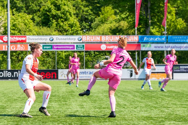 Berkum Vrouwen won van Oene en werd kampioen.