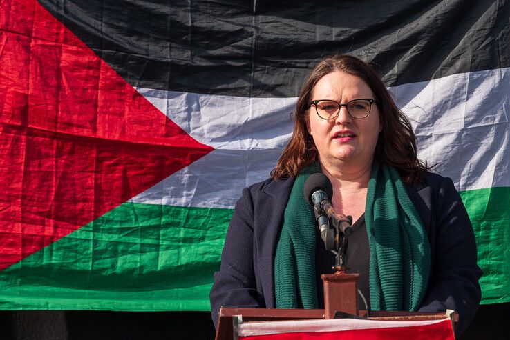 Debbie Mathijsen sprak vorig jaar tijdens een demonstratie in Park de Wezenlanden in Zwolle.