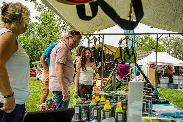 In beeld: Sfeervolle start Landgoedfair Den Alerdinck in Laag Zuthem