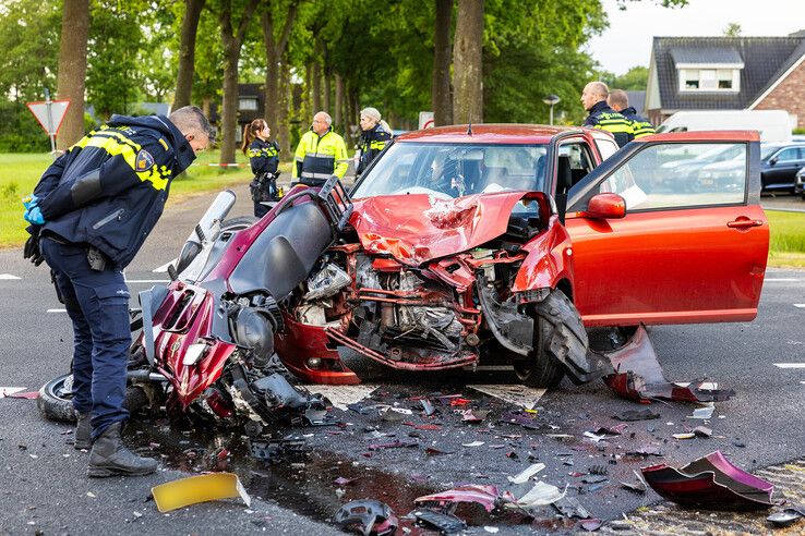 Een motorrijder raakte zwaargewond op de kruising in Nieuwleusen.