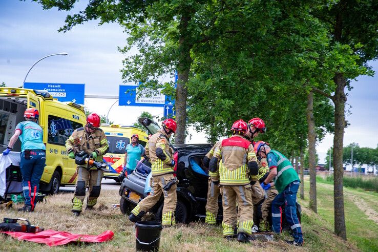 Twee ernstig gewonden bij eenzijdig ongeval in Zwolle