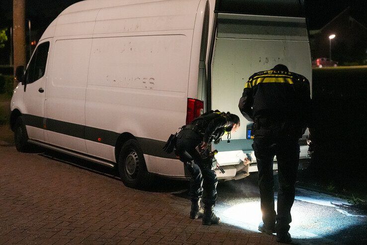 Weer autobrand in Berkum: politie vermoedt brandstichting