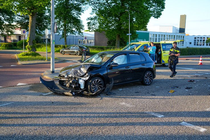 Zwollenaar (27) aangehouden na botsing op Blaloweg wegens rijden onder invloed