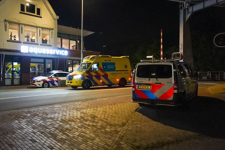 Geweld in woning Zwartsluis: bewoner gewond, vijf verdachten opgepakt in Renkum