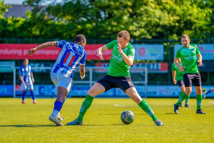 In beeld: KHC verliest waardig slotduel in 4e Divisie op Kamper bodem