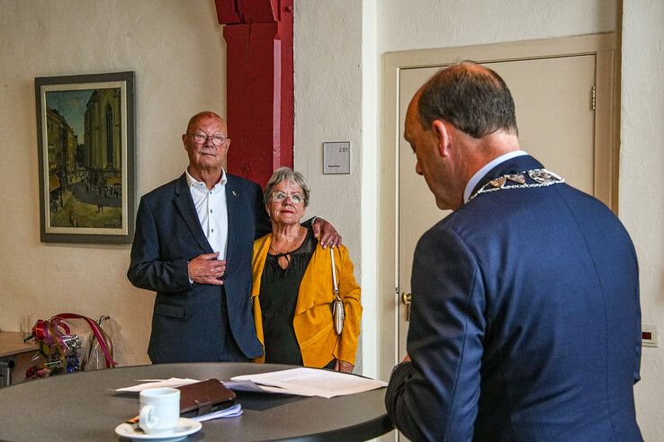Wijnand Akkerman koninklijk onderscheiden voor zijn werk rond carnaval en Hanze