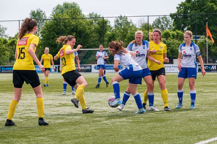 ZAC Vrouwen won met 3-2 van DVVA.