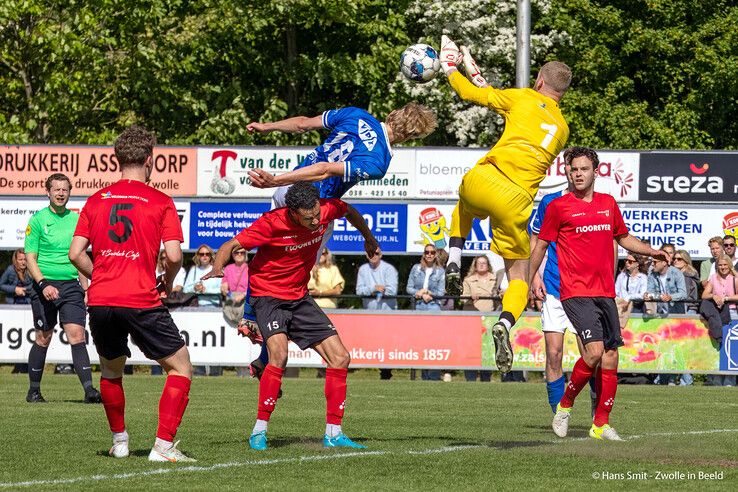 In beeld: WVF wint stadsderby en duwt Be Quick ’28 dieper in problemen