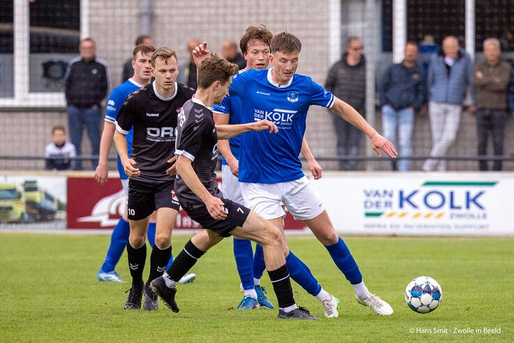 In beeld: WVF sluit af met winst, maar kampioensdroom spat uiteen