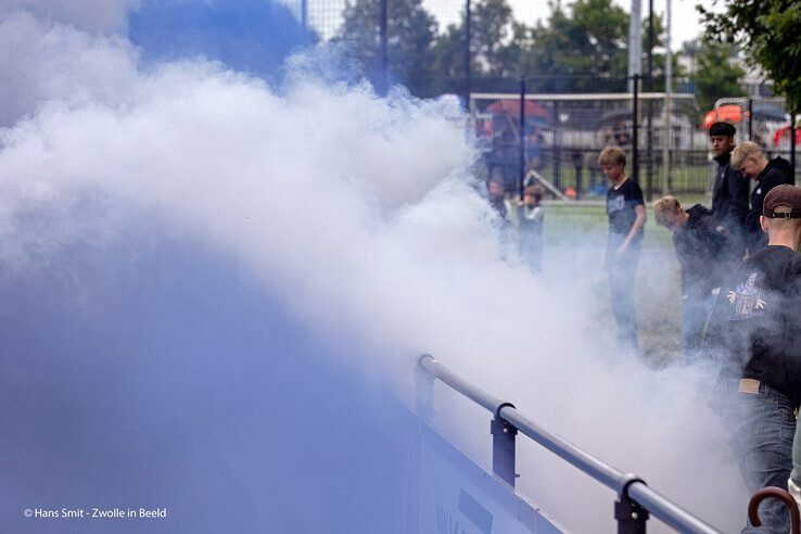 In beeld: WVF sluit af met winst, maar kampioensdroom spat uiteen