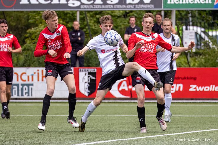 In beeld: Berkum naar tweede ronde nacompetitie na late beslissing tegen Broekster Boys