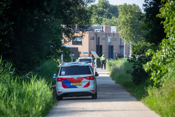 Verdachte springt water in op vlucht voor politie in Zwolle, Kampenaar en Enschedeër aangehouden