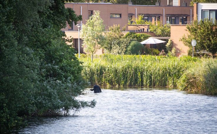 Verdachte springt water in op vlucht voor politie in Zwolle, Kampenaar en Enschedeër aangehouden