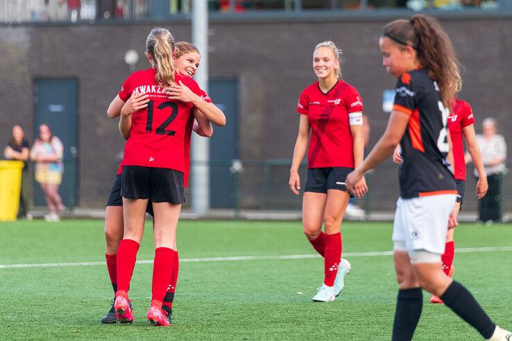 In beeld: Finaleticket voor Be Quick ’28 Vrouwen na sterke pot tegen Orion