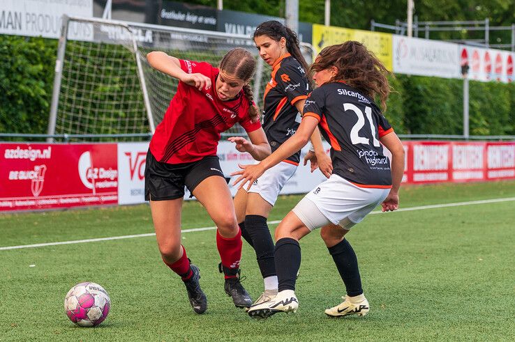 In beeld: Finaleticket voor Be Quick ’28 Vrouwen na sterke pot tegen Orion