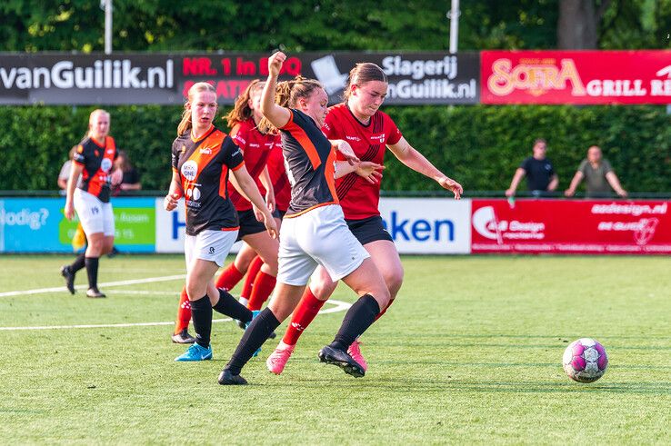 In beeld: Finaleticket voor Be Quick ’28 Vrouwen na sterke pot tegen Orion