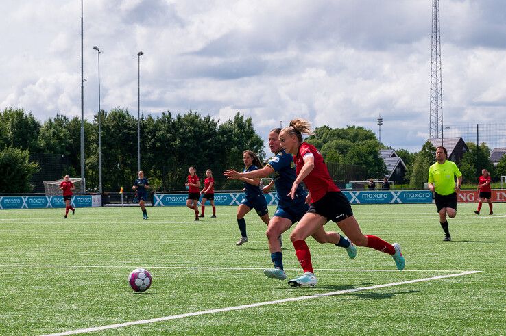 In beeld: Be Quick Vrouwen kansloos in finale tegen Jong Sparta met versterkingen uit eerste divisie