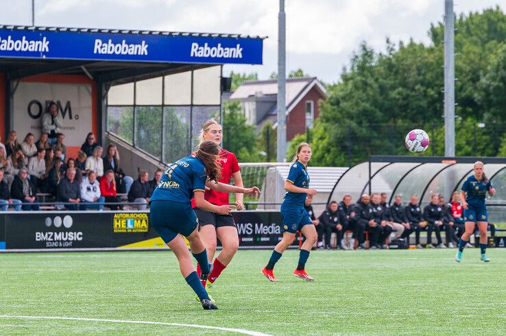 In beeld: Be Quick Vrouwen kansloos in finale tegen Jong Sparta met versterkingen uit eerste divisie