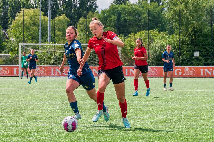 In beeld: Be Quick Vrouwen kansloos in finale tegen Jong Sparta met versterkingen uit eerste divisie