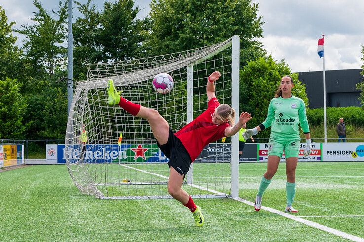 In beeld: Be Quick Vrouwen kansloos in finale tegen Jong Sparta met versterkingen uit eerste divisie