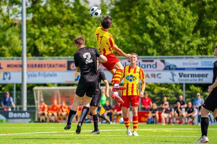 In beeld: Go Ahead Kampen na 26 jaar gedegradeerd naar tweede klasse