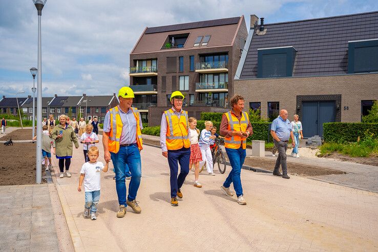 Na jaren van vertraging en gedoe is de Tagweg in Genemuiden woensdag geopend.