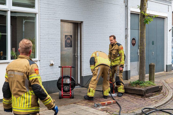 Brand in meterkast bij ‘Van haver tot bok’ aan Assendorperstraat in Zwolle