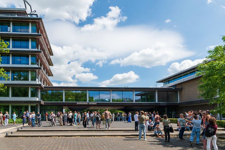 Medewerkers moesten tijdelijk het provinciehuis verlaten tijdens de oefening.