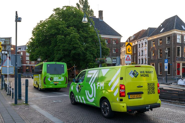 Glazen Huis-dj’s nemen afscheid van Zwolle, actie verhuist naar Den Bosch