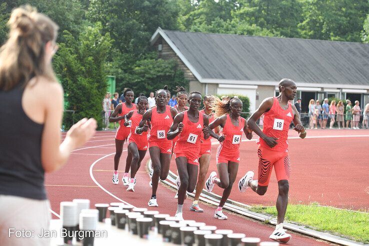 Afrikaanse hardlopers verbreken Zwolse records na afgelaste halve marathon