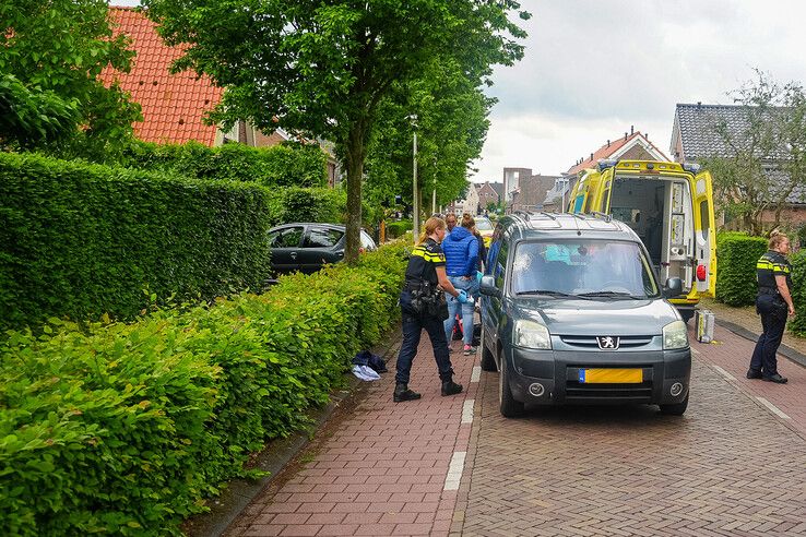 Fietsster ernstig gewond bij aanrijding in Dalfsen: traumahelikopter opgeroepen