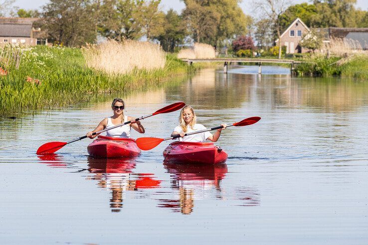 Kanoën in de IJsseldelta.