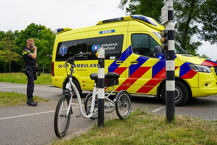 Fietsster aangereden op Europa-allee in Kampen