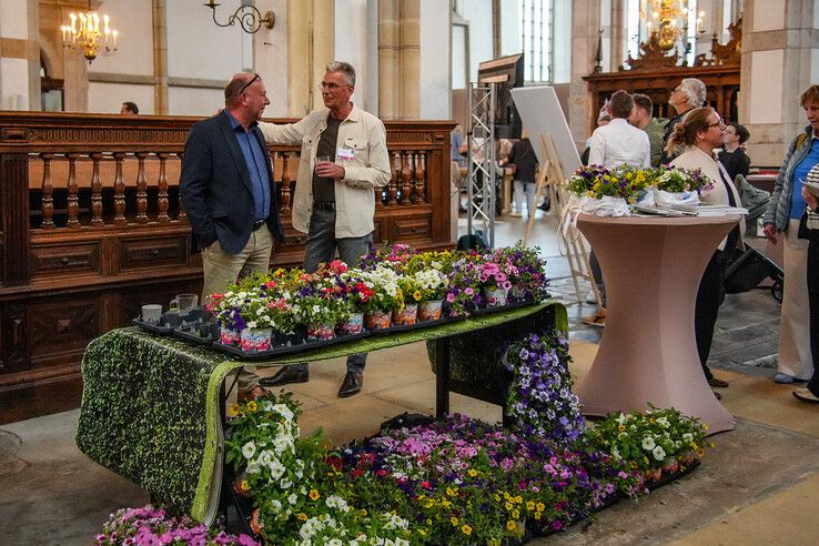 In beeld: Toekomst Stadshart Zwolle besproken in Grote Kerk