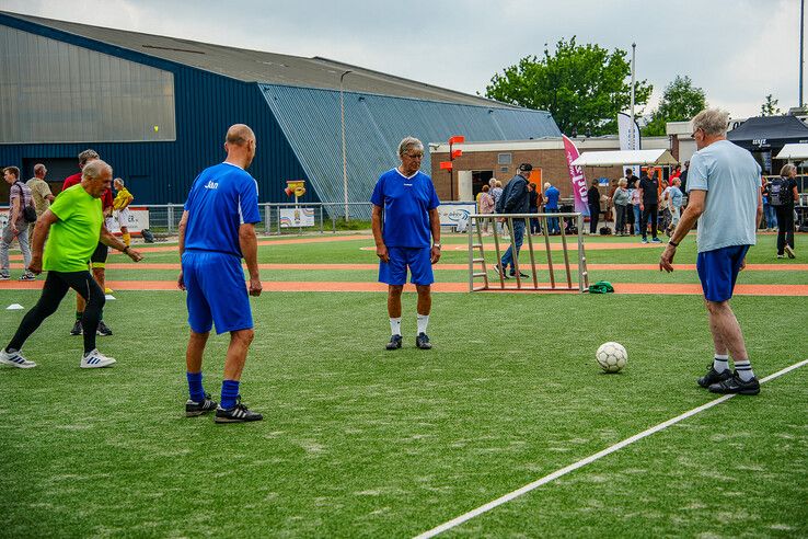 In beeld: Senioren in beweging tijdens vitaliteitsmiddag in Zwolle
