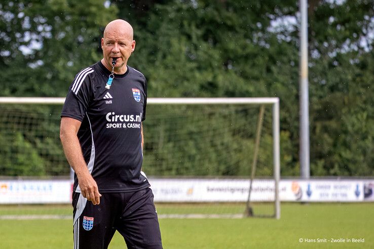 In beeld: PEC Zwolle heeft eerste training achter de rug, zaterdag eerste oefenpot in Nieuwleusen