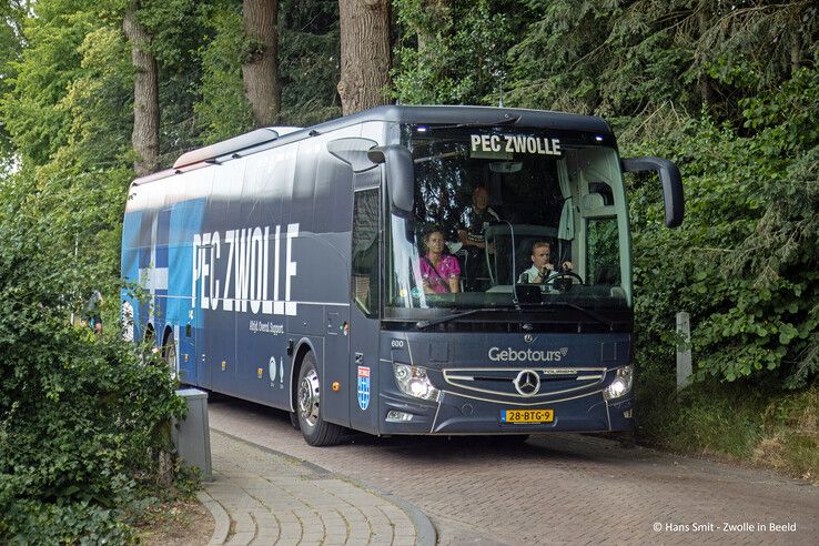 In beeld: PEC Zwolle heeft eerste training achter de rug, zaterdag eerste oefenpot in Nieuwleusen