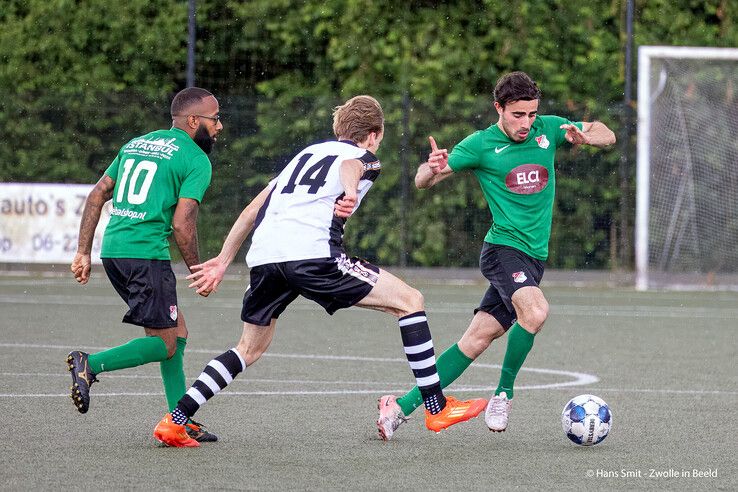 In beeld: Ulu Spor weer een stap dichter bij derde klasse