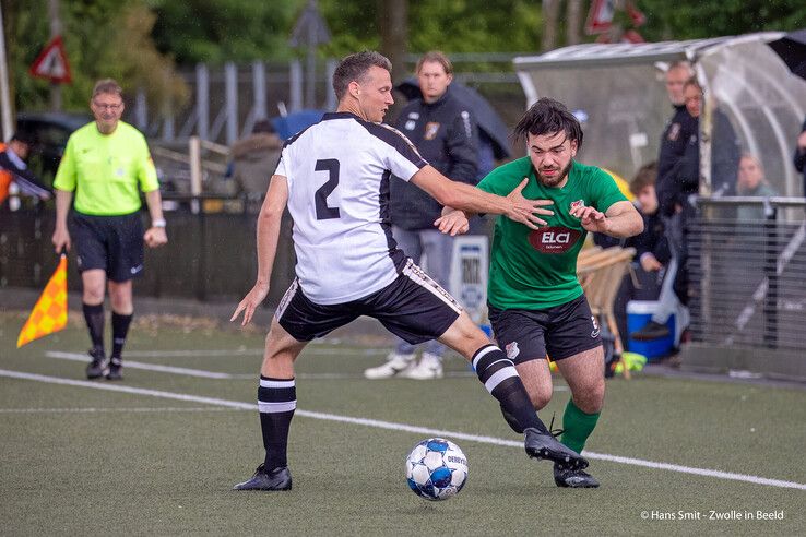 In beeld: Ulu Spor weer een stap dichter bij derde klasse