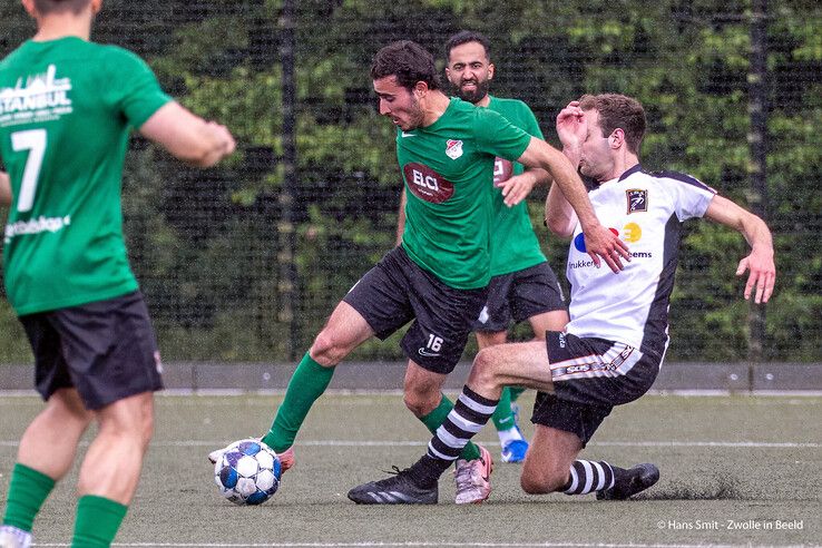 In beeld: Ulu Spor weer een stap dichter bij derde klasse