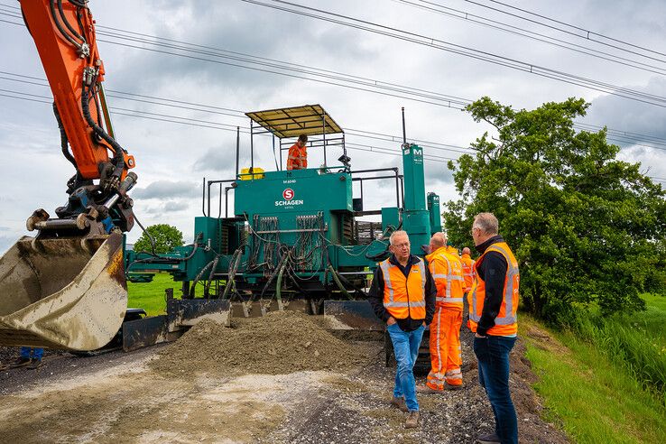 Oud beton opnieuw gebruikt bij wegonderhoud in Kamperveen
