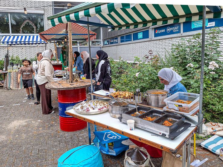 In beeld: Kunst, muziek en wereldkeuken bij Achterpracht in Zwolle