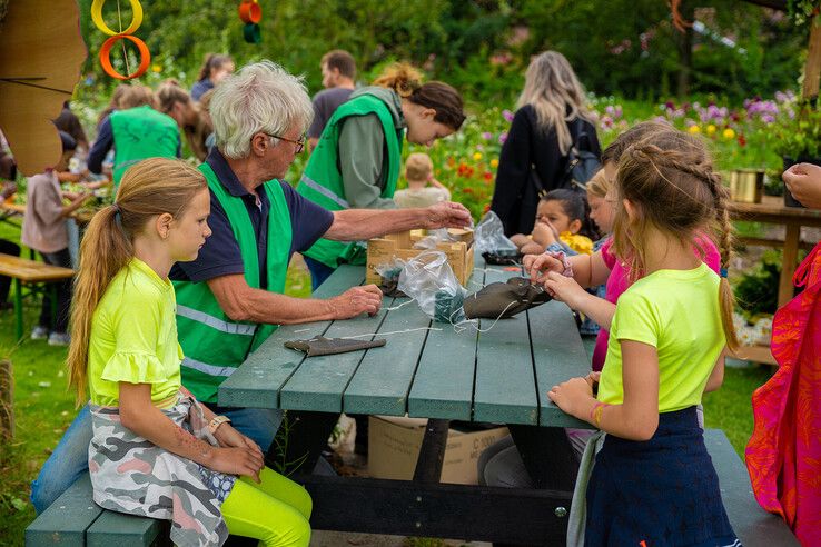 In beeld: Kinderboerderij Cantecleer in Kampen blaast 40 kaarsjes uit tijdens zomerfeest