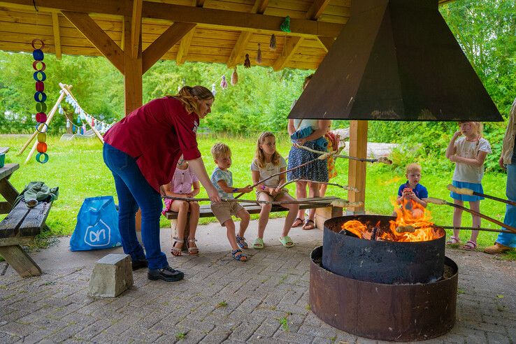 In beeld: Kinderboerderij Cantecleer in Kampen blaast 40 kaarsjes uit tijdens zomerfeest